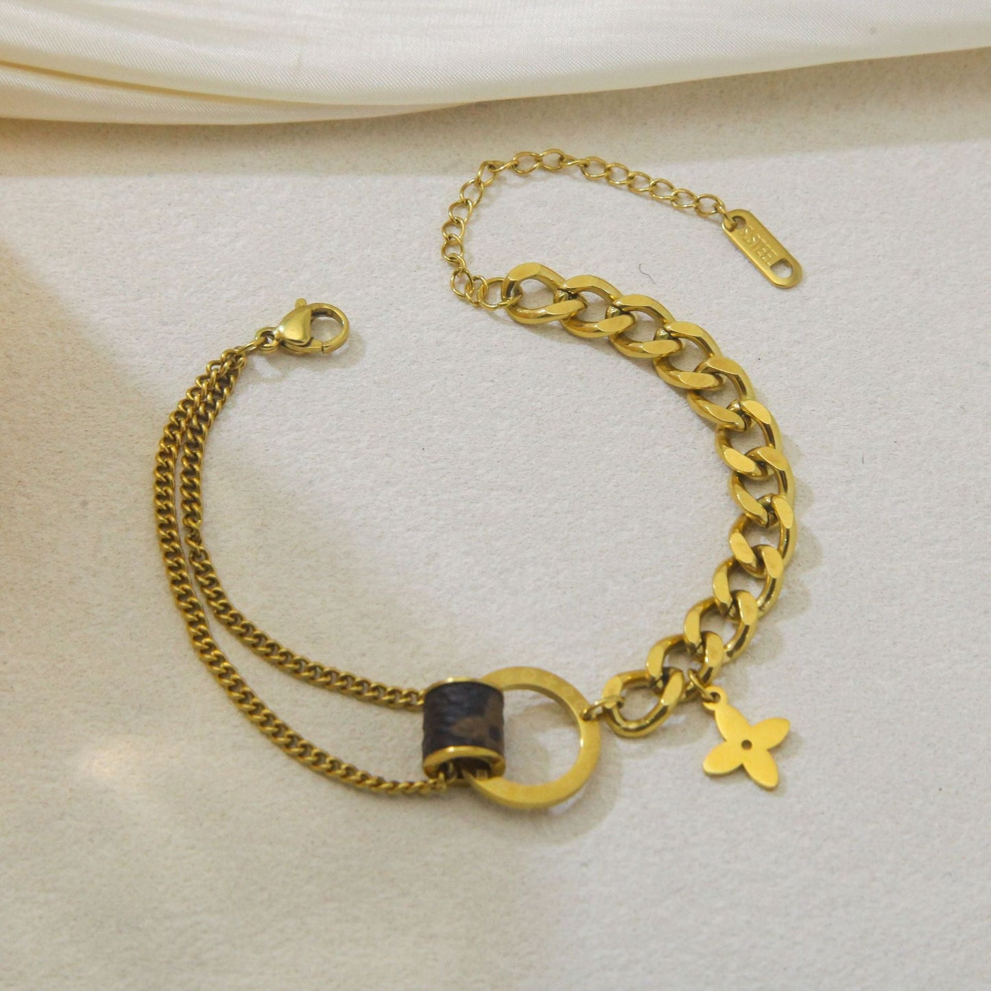 AURENA® CLOVER SIGNATURE BRACELET