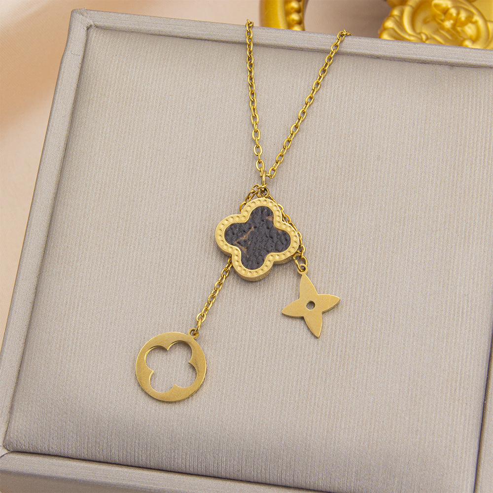 AURENA® CLOVER CHARM NECKLACE