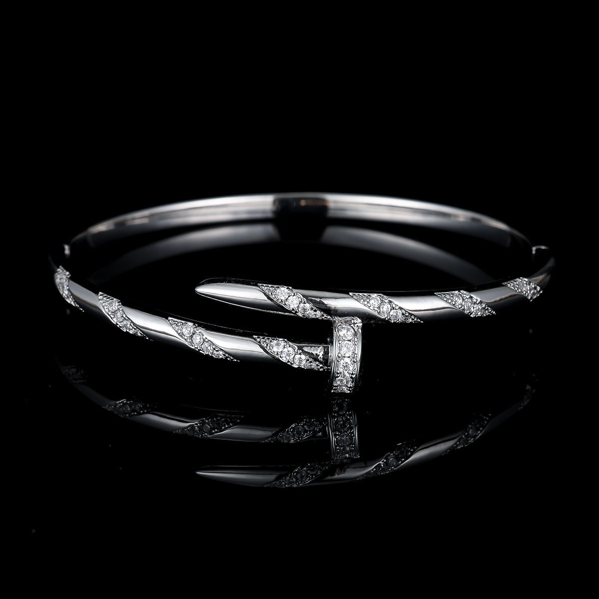 18K Gold Plated Nail Motif Bangle