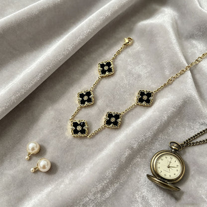 Mother-of-Pearl Clover Bracelet
