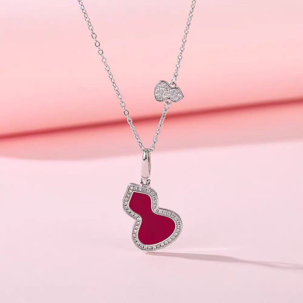 Chic Double-Gourd Lucky Pendant Choker