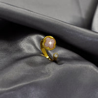 18K Gold + Pink MOP (Round)