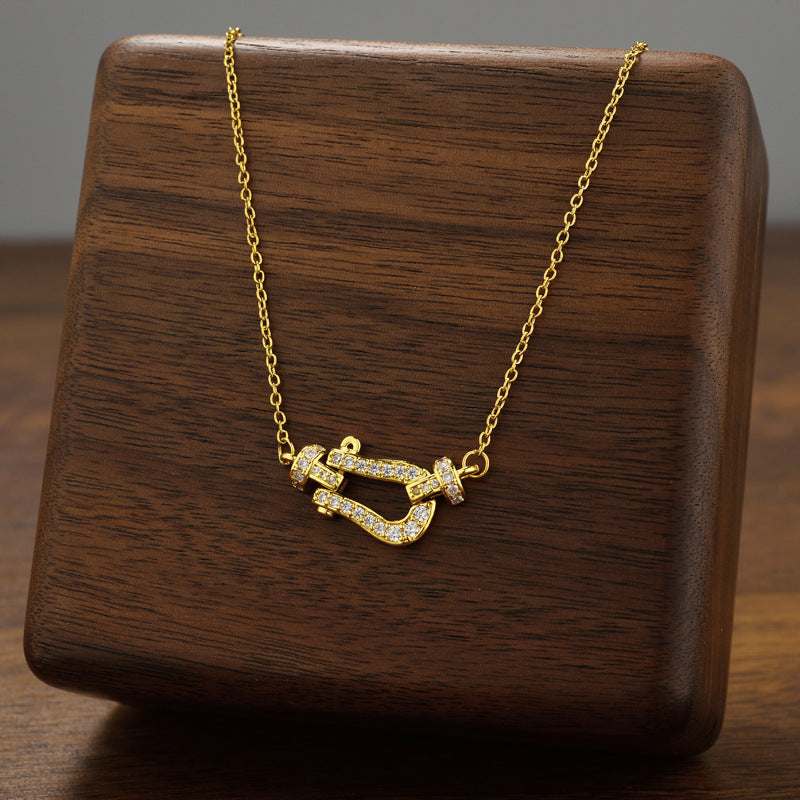 Statement Horseshoe Link Necklace