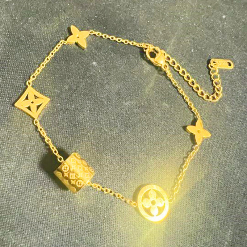 AURENA® CLOVER GRACE BRACELET
