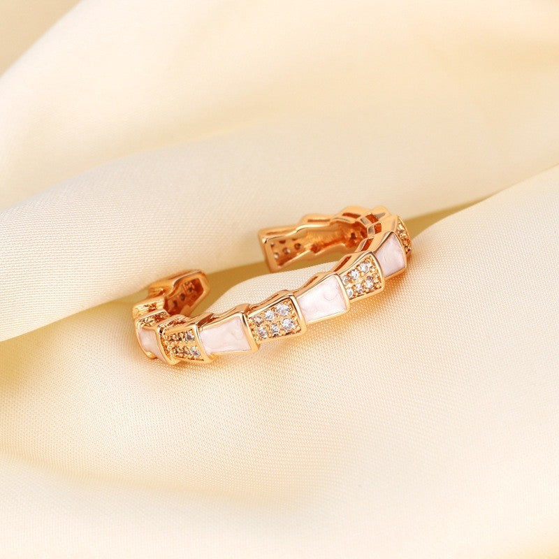 AURENA® FULL PAVÉ SNAKEBONE RING