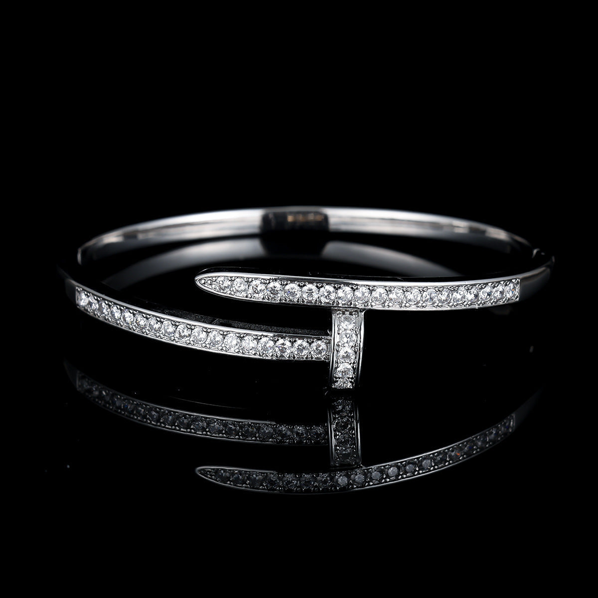 18K Gold Plated Nail Motif Bangle