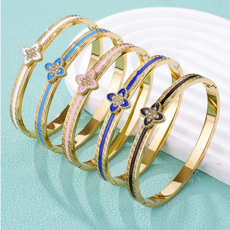 Golden Oval Minimalist Bangle