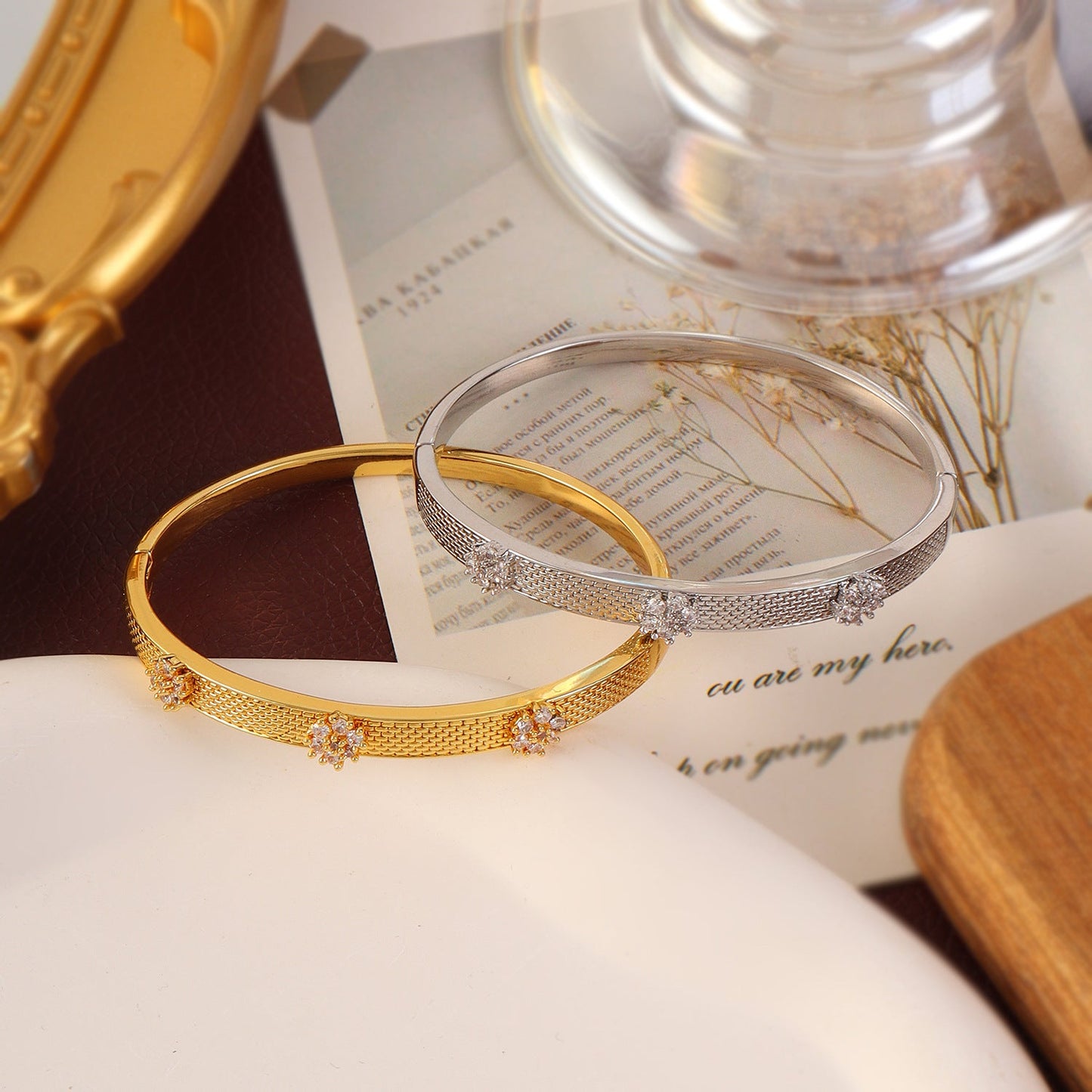 Floral Pavé Quatrefoil Bangle