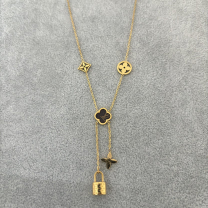 AURENA® CLOVER CHARM NECKLACE