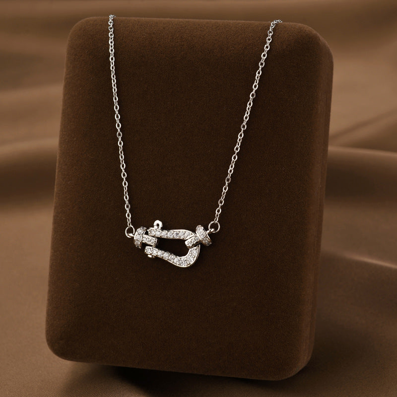 Statement Horseshoe Link Necklace