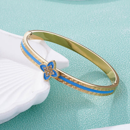 Golden Oval Minimalist Bangle