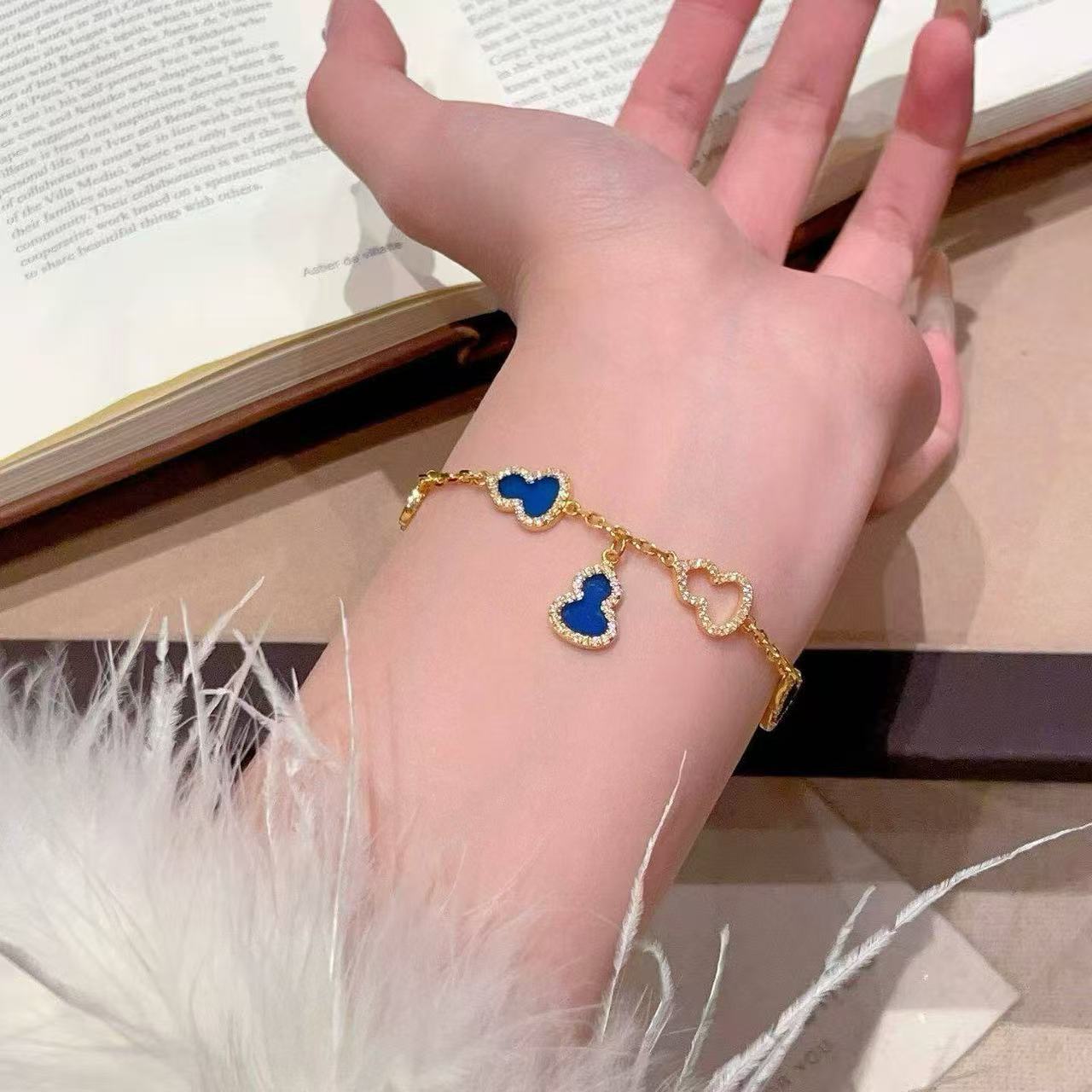 Vintage Cobalt Gourd Crystal Bracelet