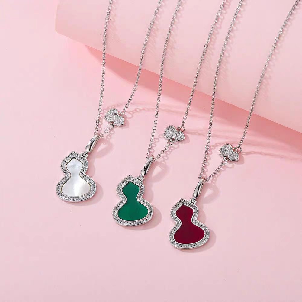 Chic Double-Gourd Lucky Pendant Choker