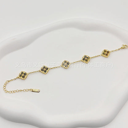 Chic Geometric Quatrefoil Statement Wristwear