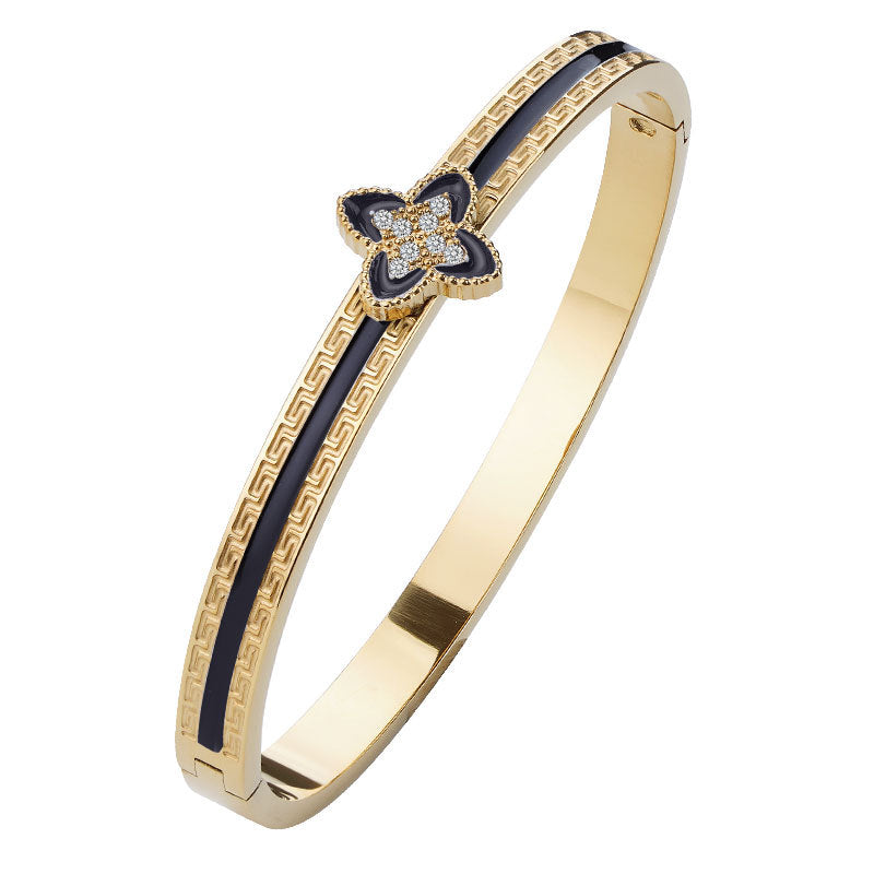Golden Oval Minimalist Bangle