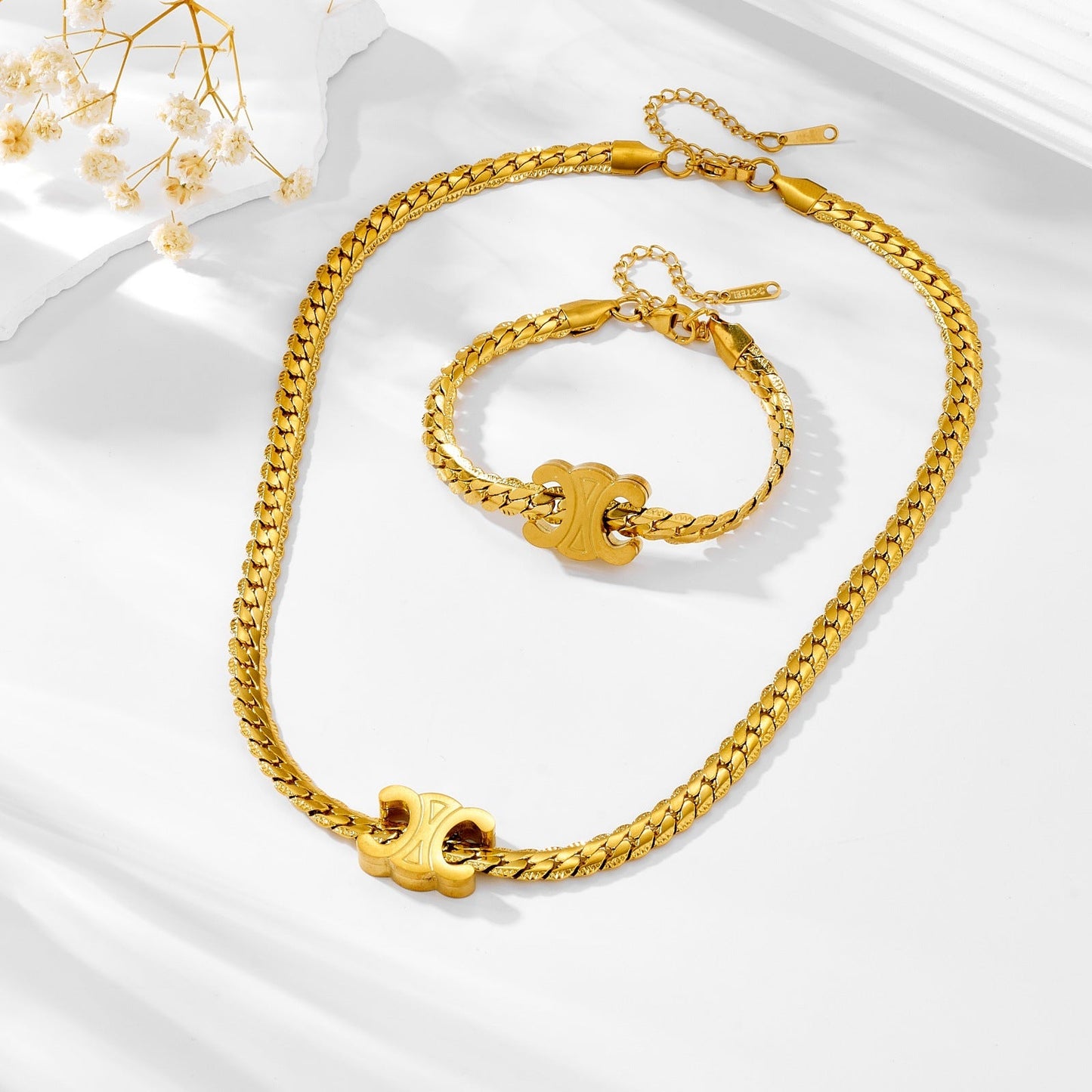 Sleek Snake Chain Collar Necklace