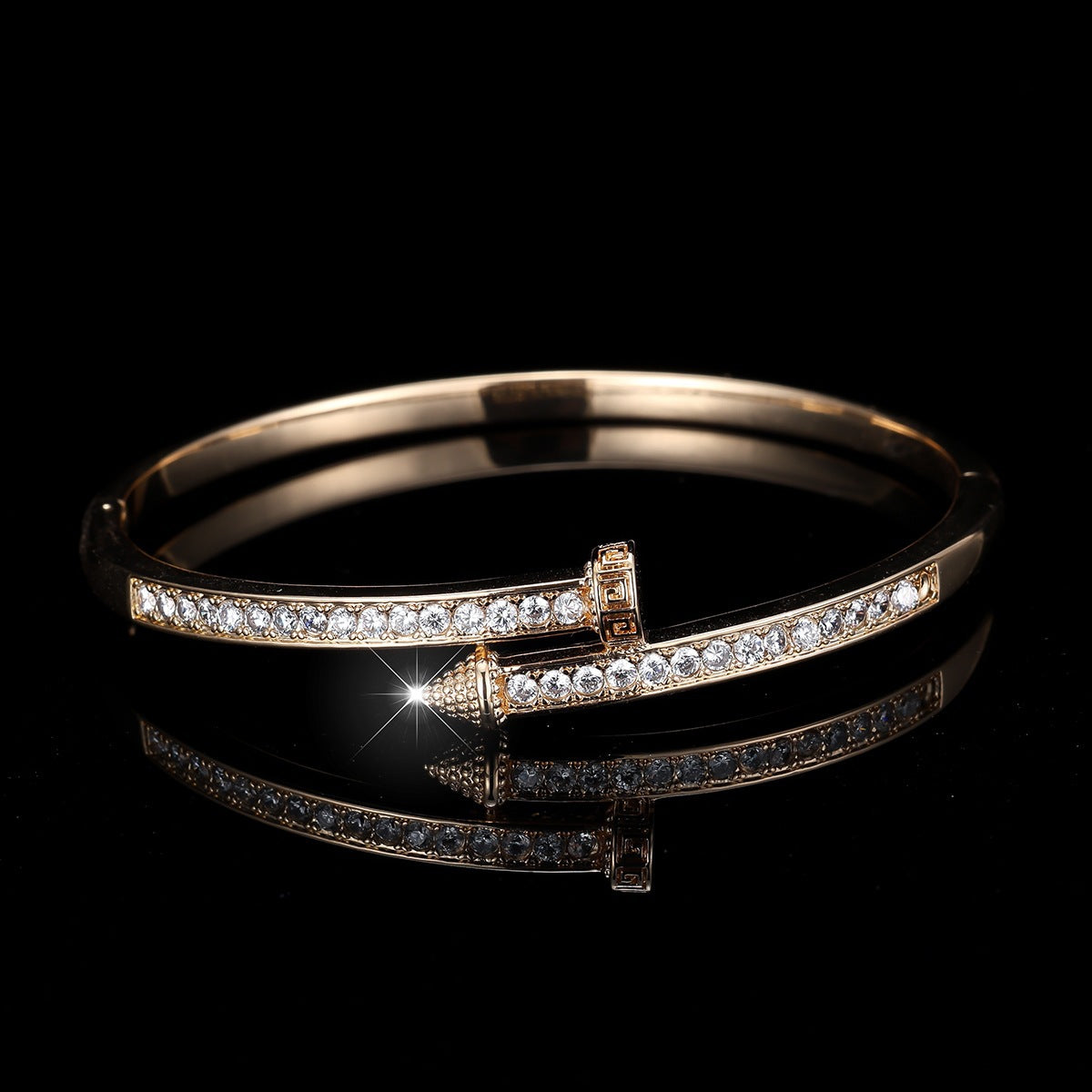 18K Gold Plated Nail Motif Bangle